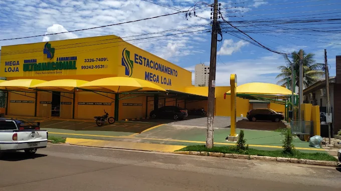 Estacionamento amplo